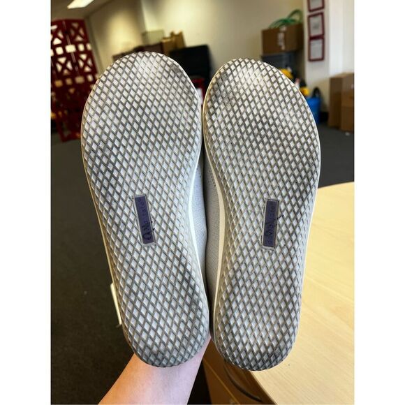 David Tate Gray Elastic Slip On Sneakers sz 9WW EUC - Picture 6 of 7